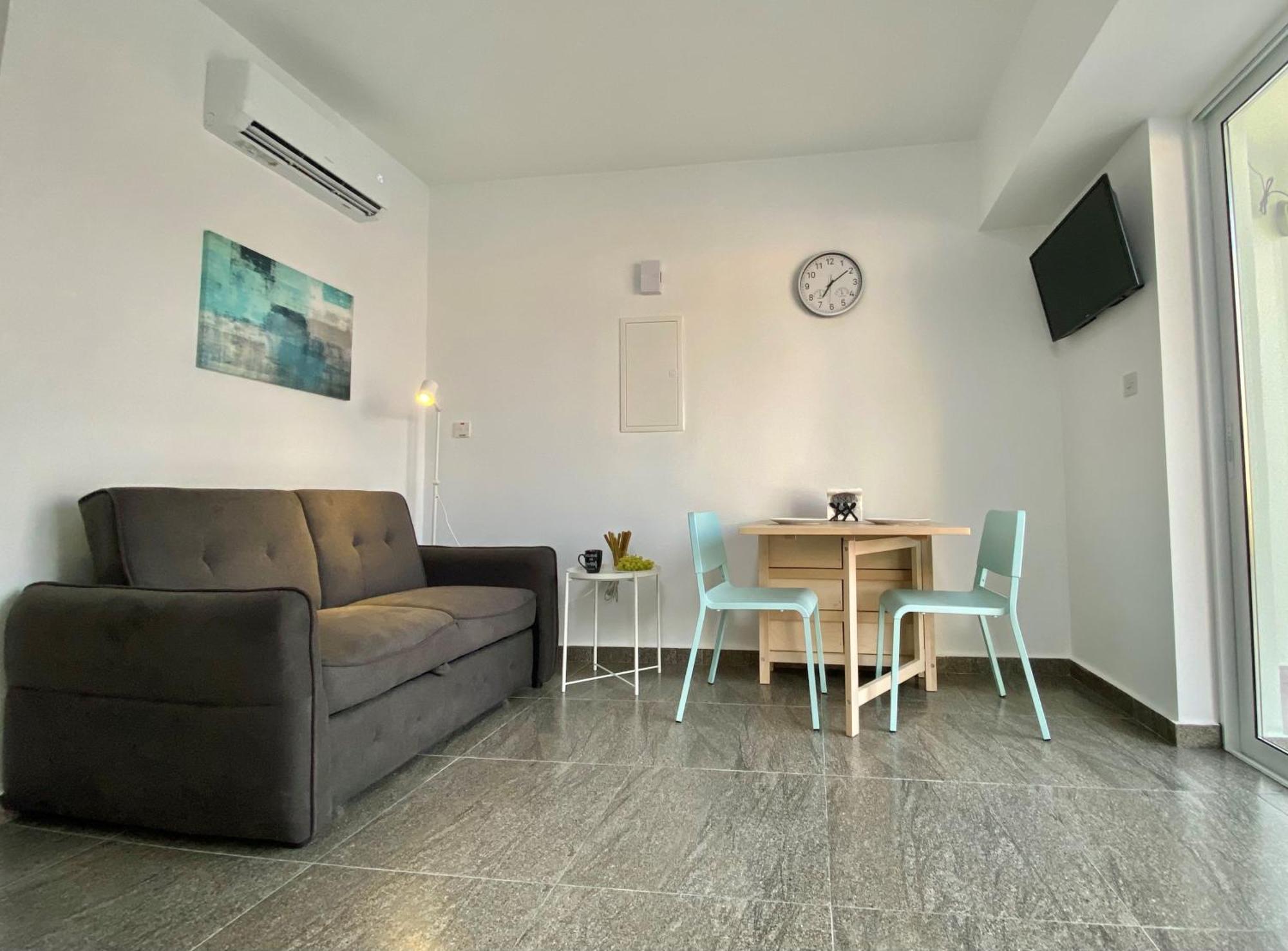 Ev Zin - Modern, Cozy, 1 Bed, Pool, 2 Balconies, A105 Leilighet Paphos Eksteriør bilde